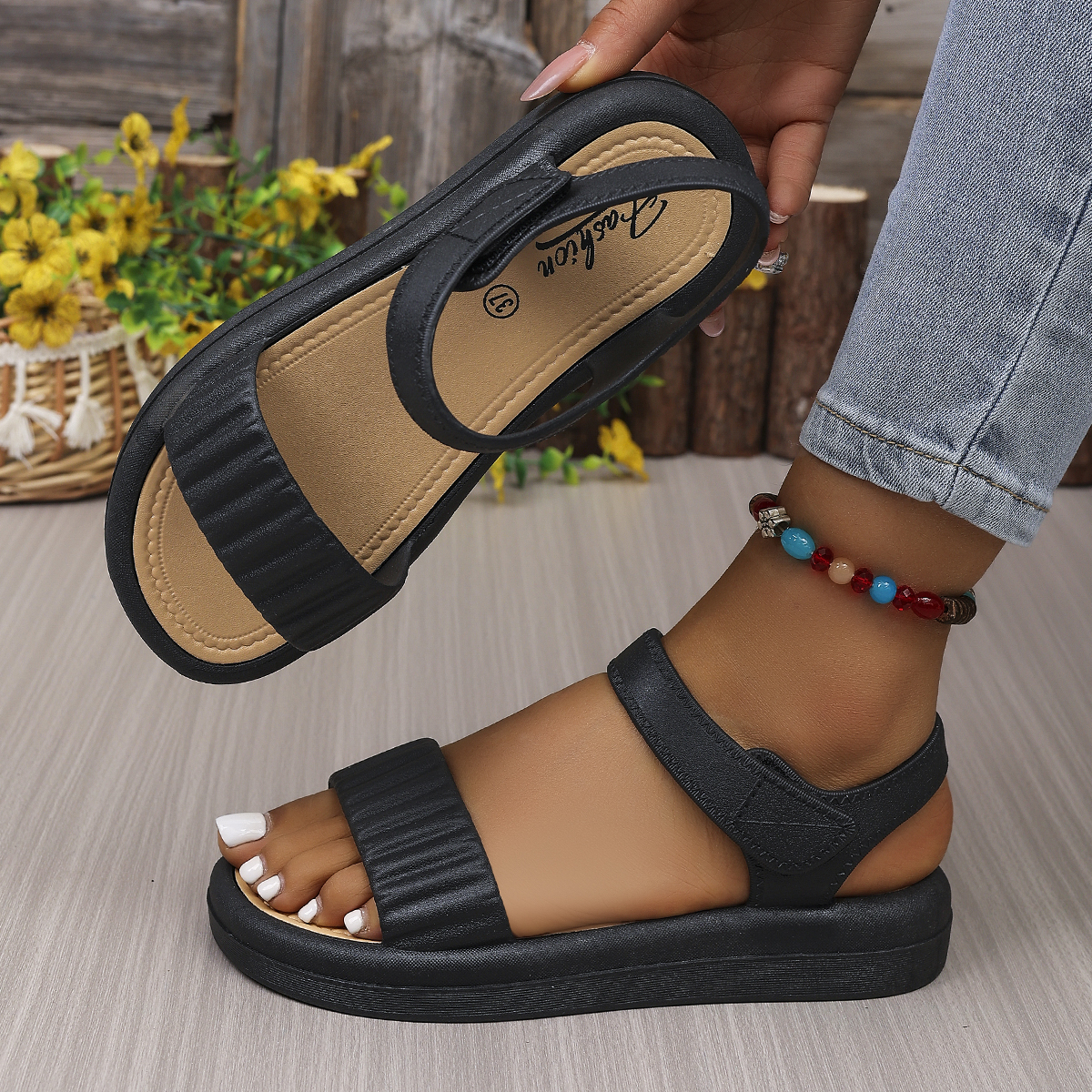 Women's White Platform Sandals - Velcro Strap Sandal recension och pris