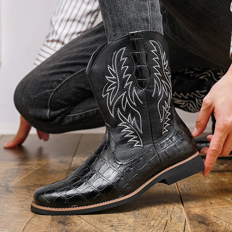 Men's Croc-Embossed Western Co - Men'S Shoes Crocs recension och pris